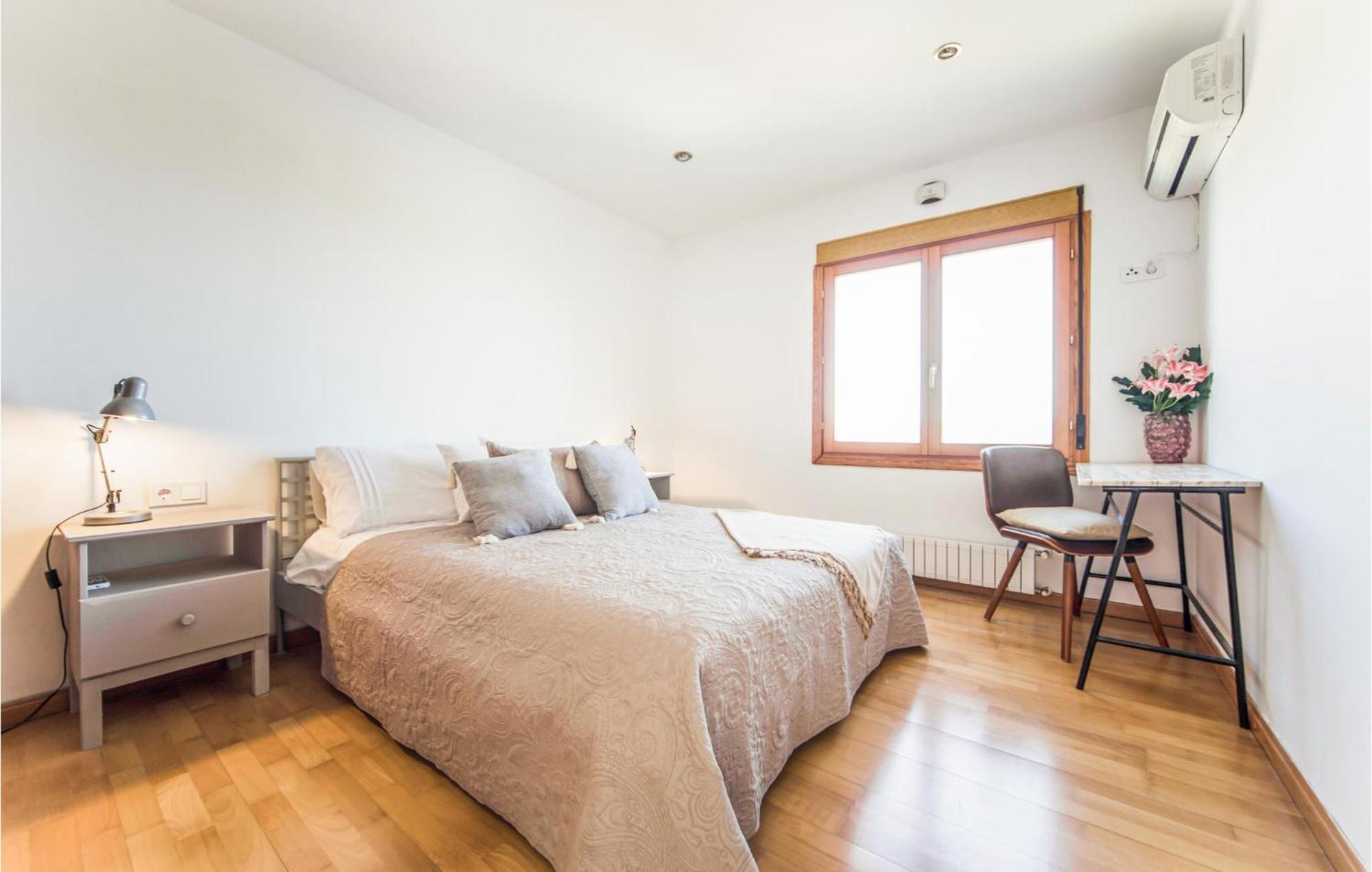 Amazing Home In Ador With Kitchenette Buitenkant foto