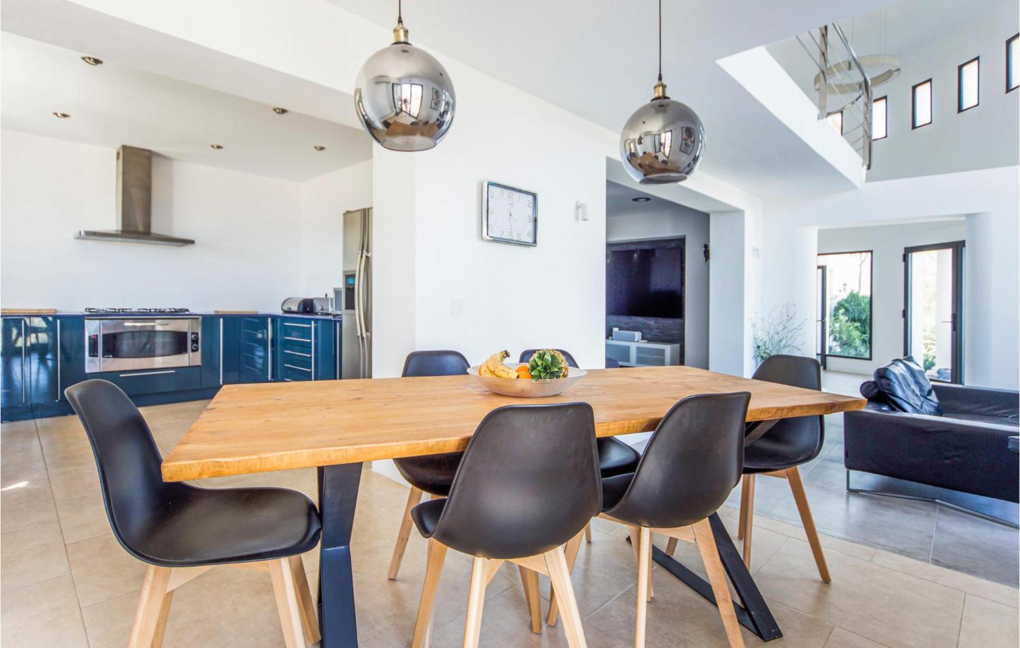 Amazing Home In Ador With Kitchenette Buitenkant foto